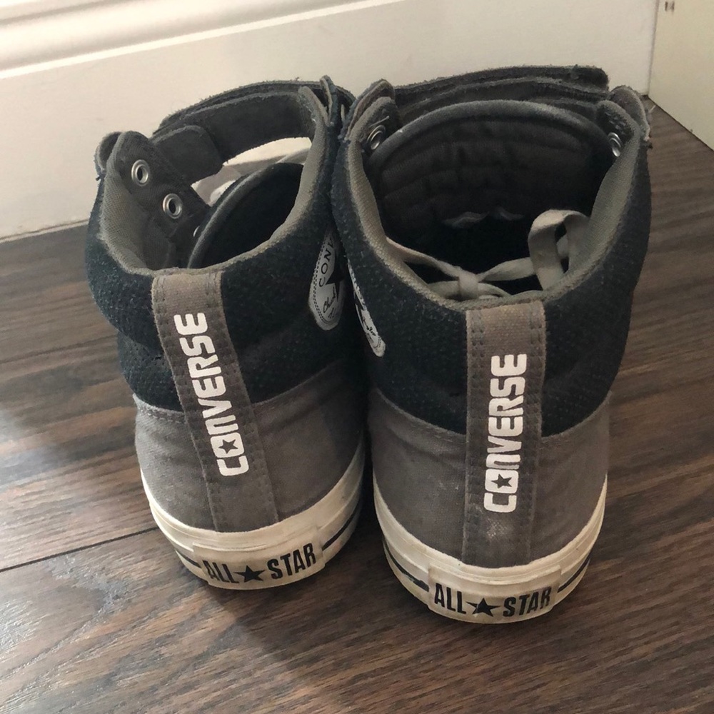 Size 9/11 Grey and Black Hi Top Converse - Picture 3 of 6